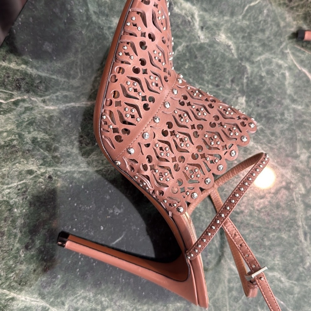 Alaia tan colored laser cut and enbellished heels EXC CONDITION - Picture 8 of 11